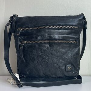 Wise Owl Genuine Leather Triple Zip Sling Crossbody In Black Washed Vintage